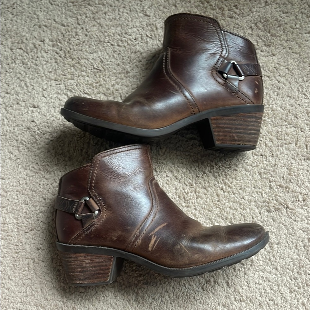 Women's Brown Leather Ankle Boots